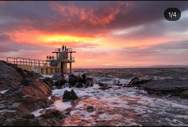 Bed and Breakfast Mocha Newcastle Голвей Екстер'єр фото